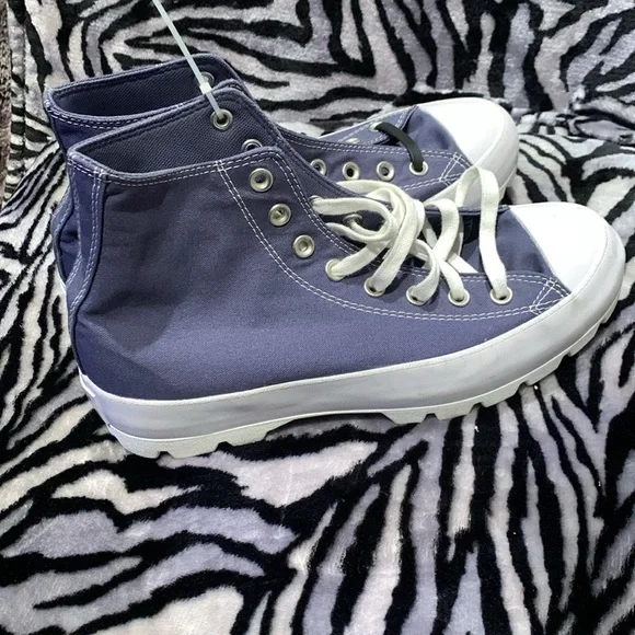 Nice Converse Lugged Blue Hi top Sneakers size 10US MEN 8 WomenUS - Picture 2 of 5